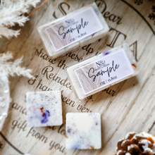 Load image into Gallery viewer, WINTER BLOSSOMS &amp; VANILLA CREMÈ | Preserved Wildflower Infused Wax Melts
