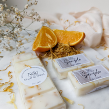 Load image into Gallery viewer, MARSHMALLOW &amp; SWEET CLEMENTINE | Preserved Calendula Infused Wax Melts
