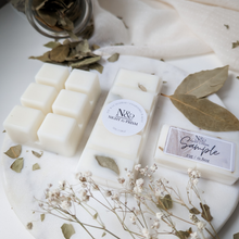 Load image into Gallery viewer, BLACKBERRY &amp; BAY | Preserved Bay Leaf Infused Wax Melts
