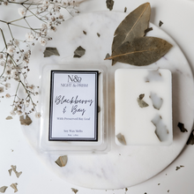 Load image into Gallery viewer, BLACKBERRY &amp; BAY | Preserved Bay Leaf Infused Wax Melts
