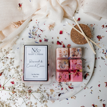 Load image into Gallery viewer, ROSEWOOD &amp; COCONUT CREMÈ | Preserved Rose &amp; Cornflower Infused Wax Melts
