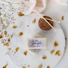 Load image into Gallery viewer, MARSHMALLOW &amp; LEMON BUTTERCREAM Wax Melts
